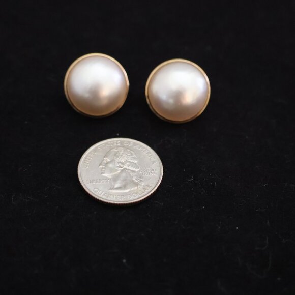 Absolutely Stunning 14K Gold and Mabe Pearl Earrings – Unique/Rare - Clip - Picture 7 of 12